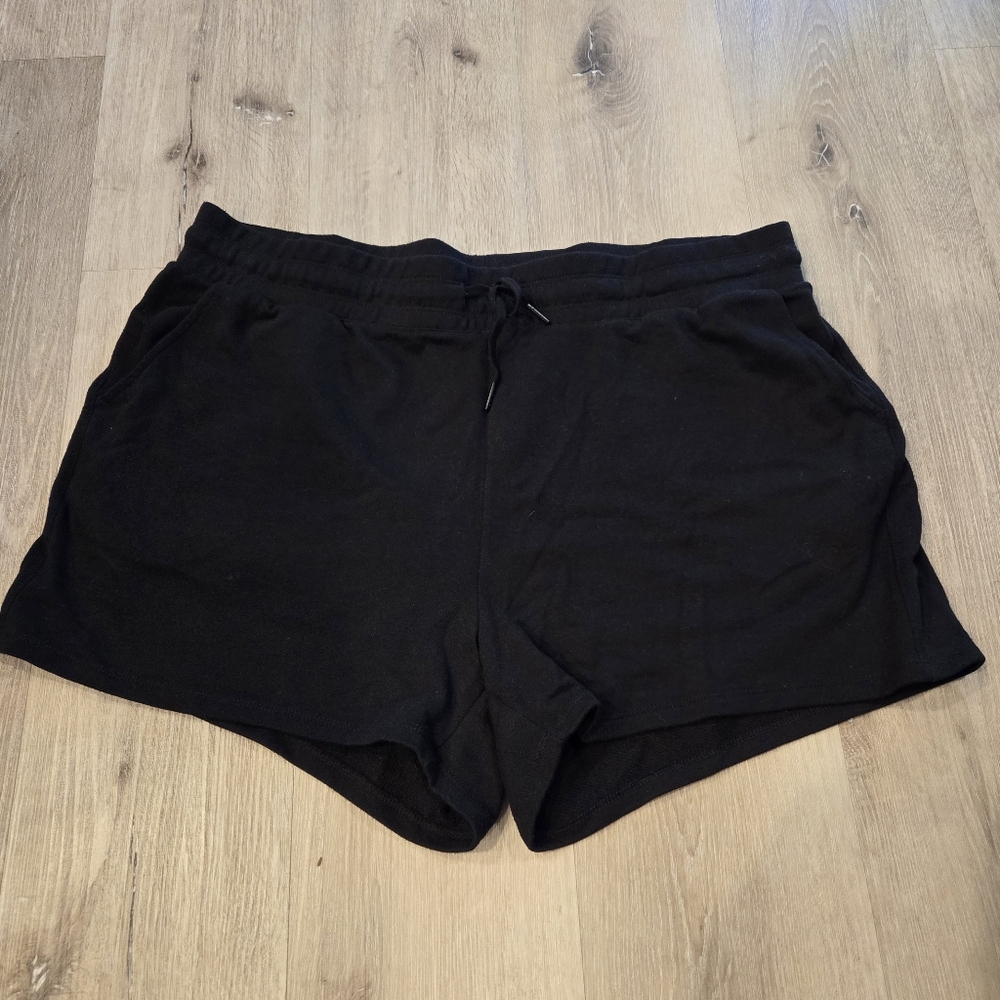 Yogalicious Black Drawstring Athletic Shorts Size 1X